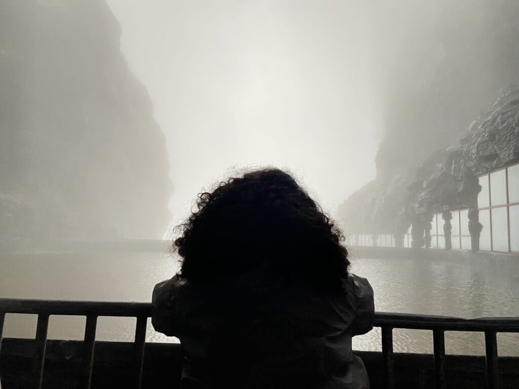 Cidades chinesas que valem a pena conhecer: Zhangjiajie. Montanha Tianmen.